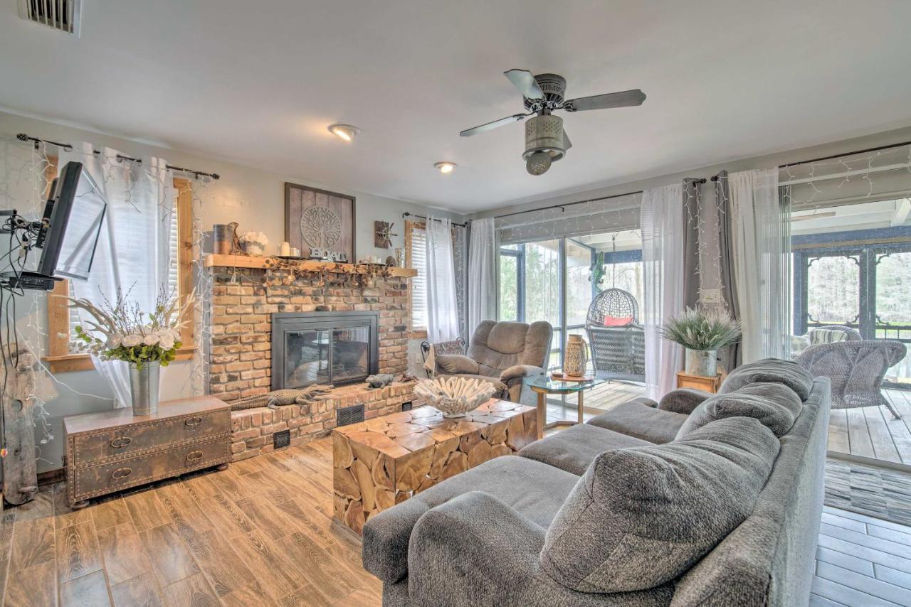 Unplugged Withlacoochee Riverfront Retreat! Bushnell ภายนอก รูปภาพ